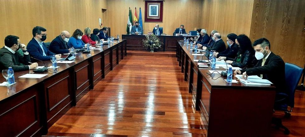La Junta de Gobierno de la Diputación de Sevilla se ha celebrado en la localidad de Estepa.