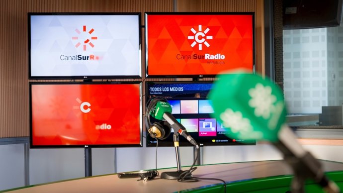 Imagen de recurso de un estudio radiofónico de la cadena pública andaluza.