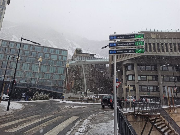 El centro de Andorra, con los edificios del Gobierno y el Consell General.