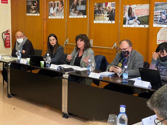 La consellera de Acción Climática, Alimentación y Agenda Rural de la Generalitat, Teresa Jord, durante su intervención en la Taula del Cava.