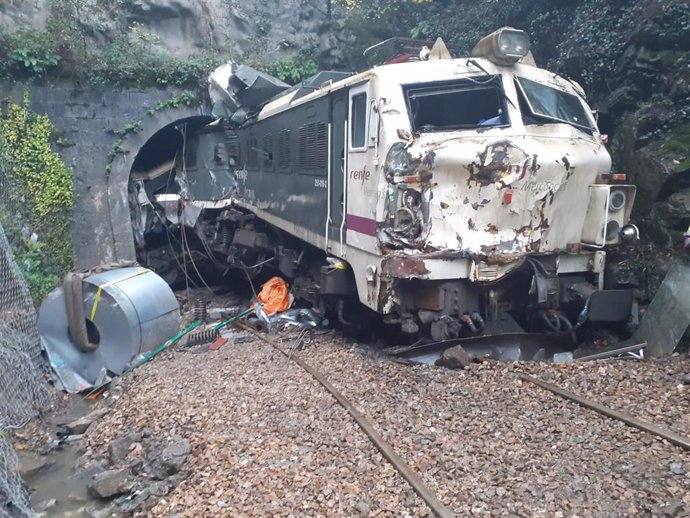 Locomotora accidentada en Pajares.