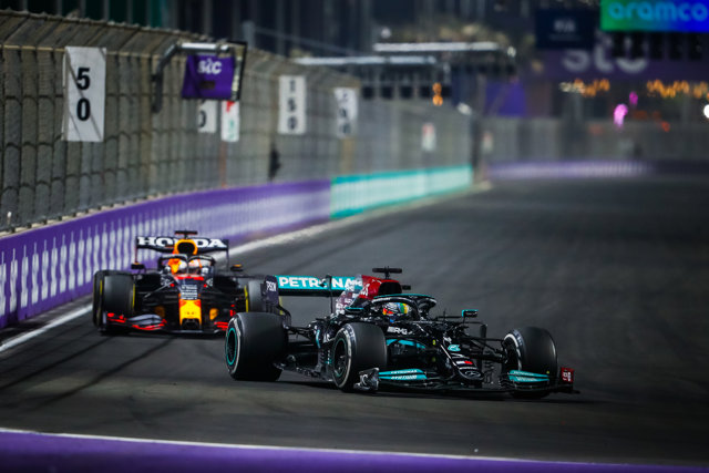 Lewis Hamilton y Max Verstappen