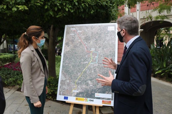 Presentación de los fondos Feder para poner en marcha líneas de Bus de Tránsito Rápido en Murcia