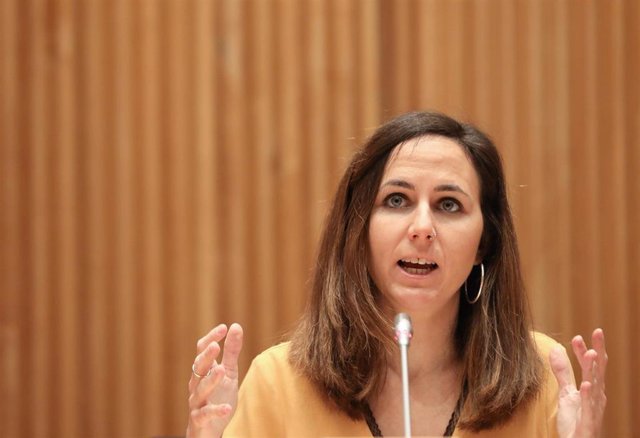 La ministra de Derechos Sociales y Agenda 2030, Ione Belarra, en la Jornada sobre la Futura Ley de Familia, en el Congreso de los Diputados, a 10 de diciembre de 2021, en Madrid (España). 