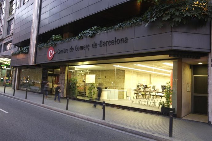 Archivo - Arxiu - Imatge d'un edifici de les oficines centrals de la Cambra de Comer de Barcelona