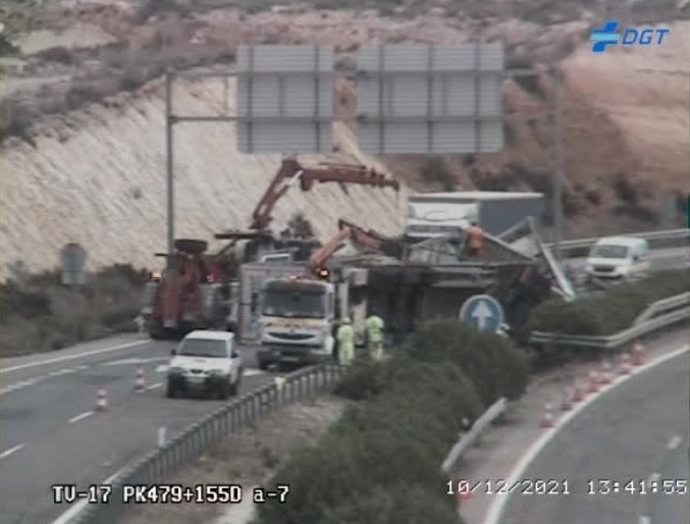 Accidente en la A-7 en Níjar (Almería).
