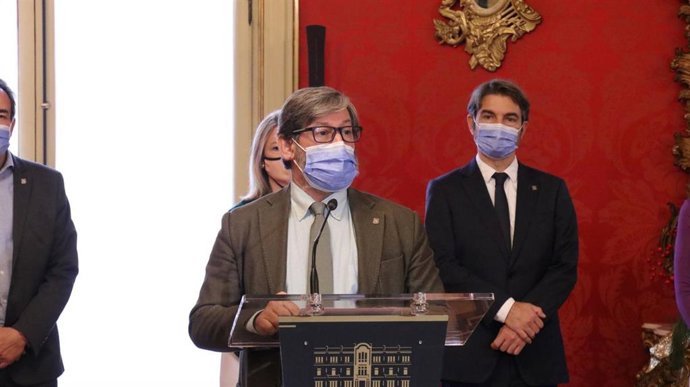 El presidente del Parlament balear, Vicen Thoms, durante la celebración del Día Internacional de los Derechos Humanos.