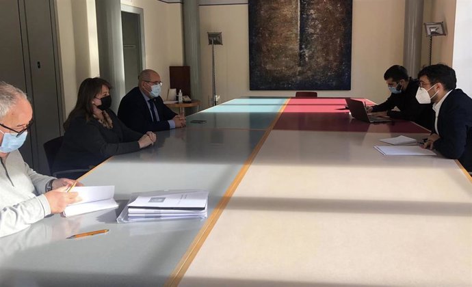 Generalitat y Ayuntamiento acuerdan impulsar la promoción de nuevas viviendas intergeneracionales y sociales