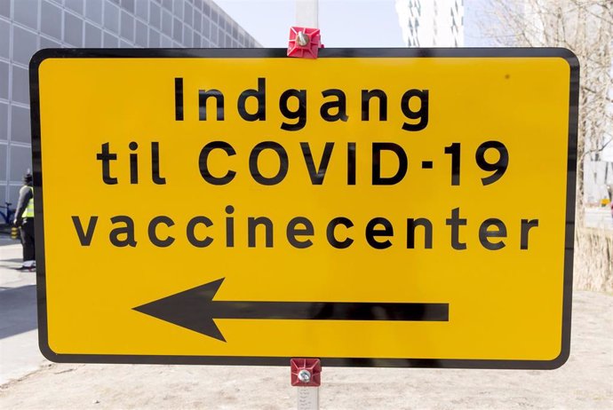 Archivo - Centro de vacunación contra el coronavirus en Copenhague