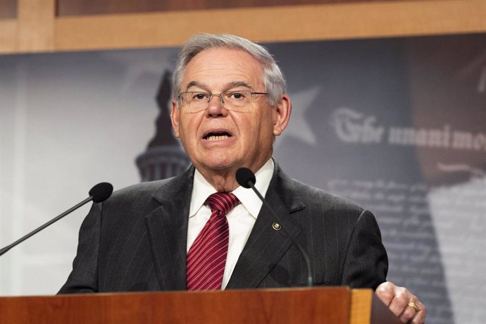 Archivo - 01 December 2020, US, Washington: US Senator Bob Menendez speaks during a press conference of Democratic Senators. Photo: Michael Brochstein/ZUMA Wire/dpa