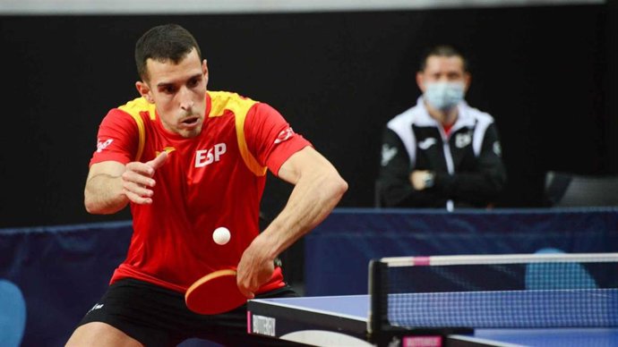 Archivo - El jugador español de tenis de mesa Álvaro Robles