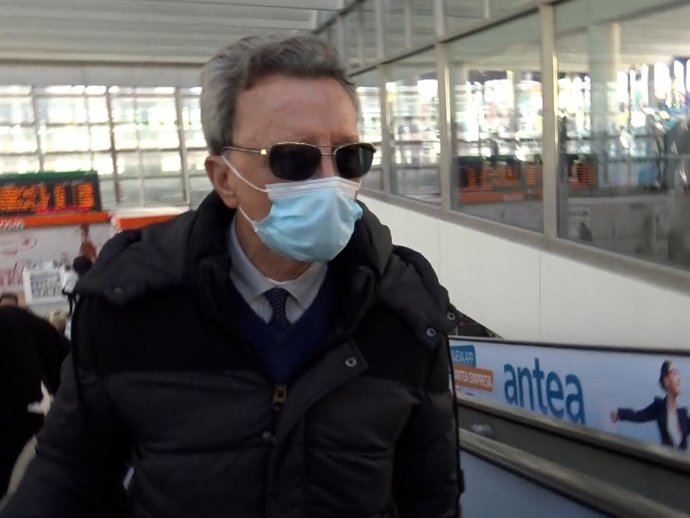 Archivo - José Ortega Cano, a su llegada a la capital tras recibir un premio taurino en Sevilla