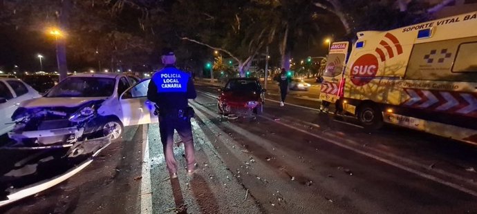 Accidente ocurrido en la Avenida Constitución, en el que uno de los conductores dio positivo por consumo de bebidas alcohólicas