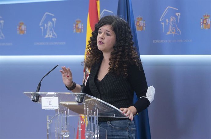 Archivo - La portavoz adjunta de Unidas Podemos en el Congreso, Sofía Castañón, ofrece una rueda de prensa antes de participar en una reunión de la Junta de Portavoces en el Congreso de los Diputados, a 3 de noviembre de 2021, en Madrid, (España).