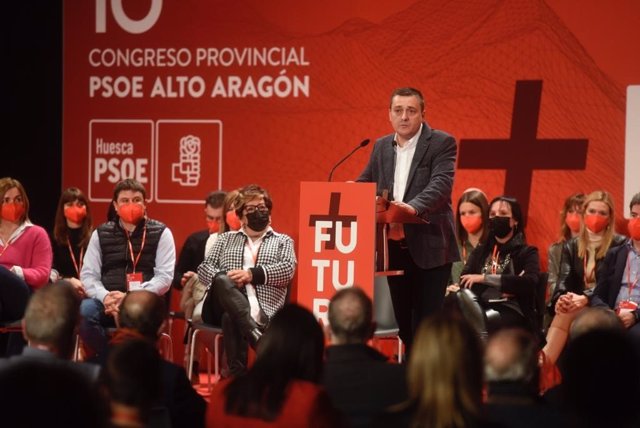 Fernando Sabés releva a Antonio Cosculluela como líder de PSOE Alto Aragón porque "Huesca tiene futuro y vamos a por él".