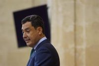 Moreno lamenta la muerte de Manolo Santana, una leyenda del deporte, "enamorado de Andalucía y Marbella"