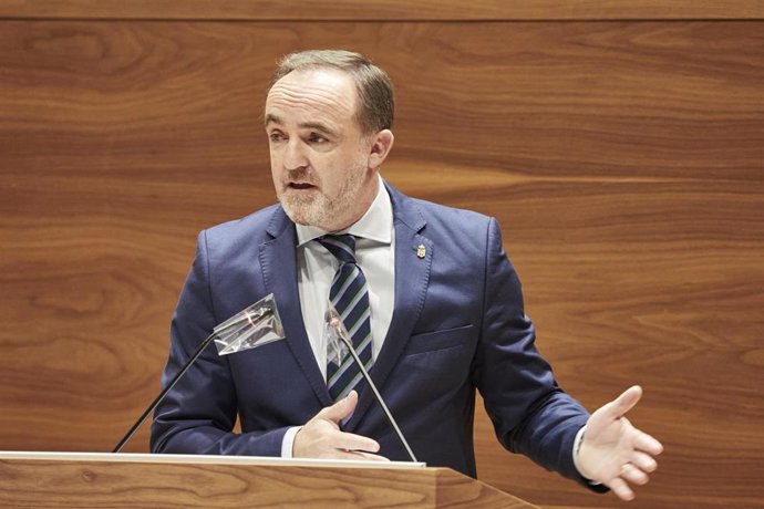 Archivo - El presidente de UPN y portavoz de Navarra Suma, Javier Esparza