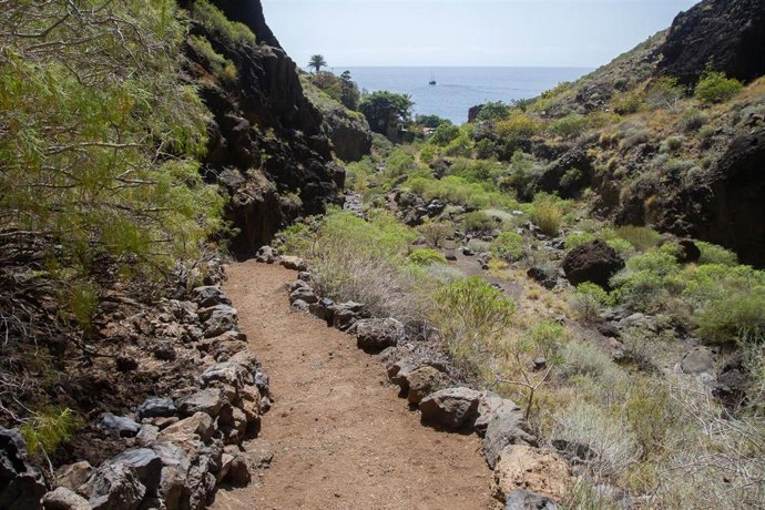 Archivo - Sendero en el Parque Rural de Teno