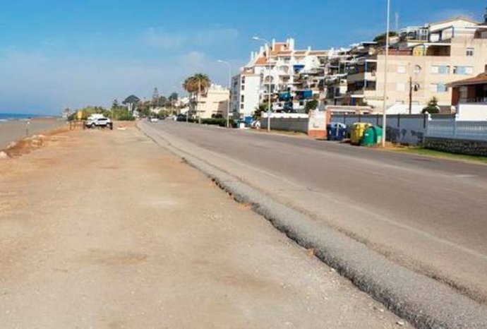 Tramo de la Senda Litoral por Vélez
