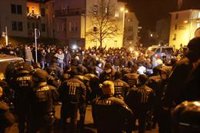 Al menos 14 policías heridos en protestas contra las restricciones COVID en Alemania