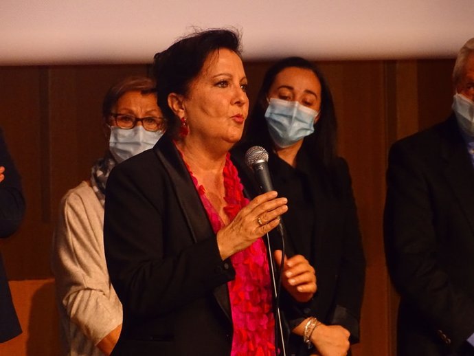 La cantaora Carmen Linares homenajeada por la Fecac con el Yunque de Plata honorífico