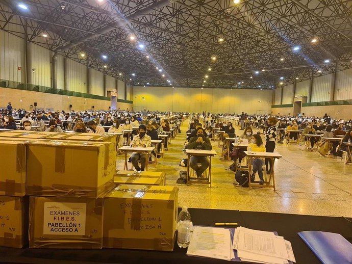 El Ayuntamiento de Sevilla completa la primera prueba de la convocatoria para 38 auxiliares administrativos