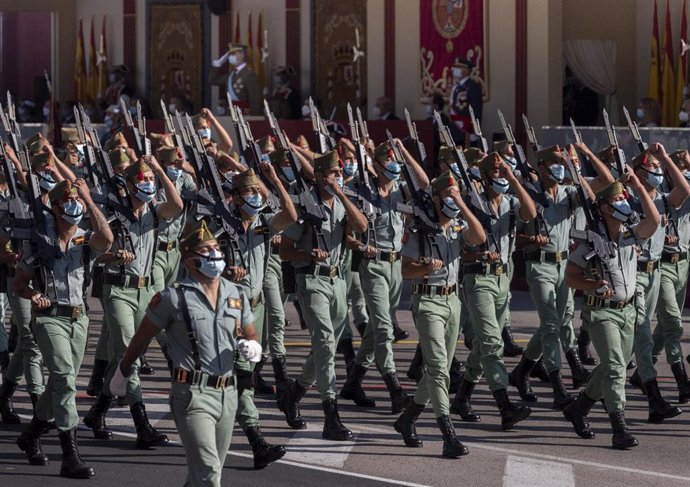 Archivo - Militares de la Legión durante el desfile militar en el Día de la Hispanidad, a 12 de octubre de 2021, en Madrid, (España). La mejora de la situación sanitaria ha permitido que se vuelva a celebrar el tradicional desfile por el 12 de octubre, 