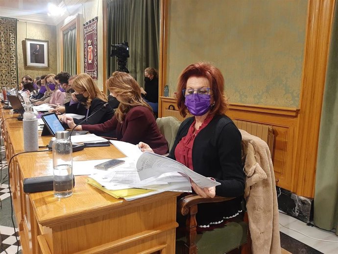 La concejal de Cuenca, en Marcha! en el Ayuntamiento conquense, María Ángeles García