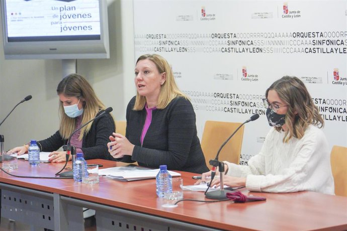 Estela López (i), Isabel Blanco y Sandra Ámez.