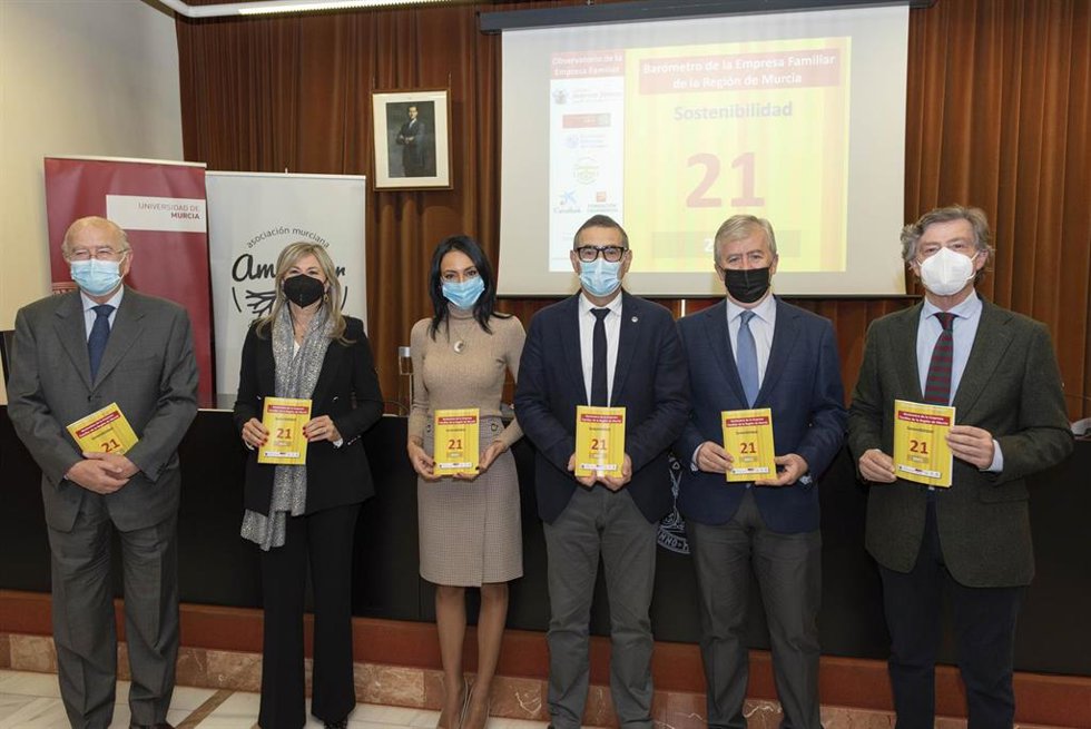 Presentación del informe que elabora anualmente la Cátedra de Empresa Familiar Mare Nostrum Universidad de Murcia-Universidad Politécnica de Cartagena