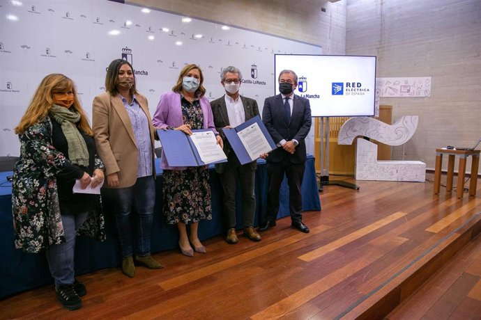 La consejera de Educación, Cultura y Deportes, Rosa Ana Rodríguez, en la presentación del Sistema de Información Geográfica del inventario del patrimonio cultural de C-LM