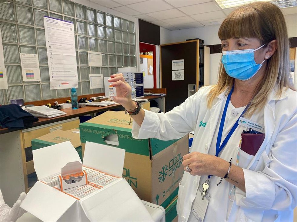 El Ministerio de Sanidad envía al Hospital Clínico de Zaragoza las primeras 36.000 vacunas pediátricas previstas para Aragón.