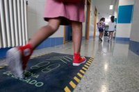 Puig confía en que los alumnos de 9 a 11 años y de Especial estén vacunados antes de las vacaciones de Navidad