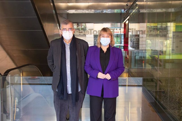 El director de la Filmoteca de Catalunya, Esteve Riambau, y la consellera de Cultura, Natàlia Garriga.