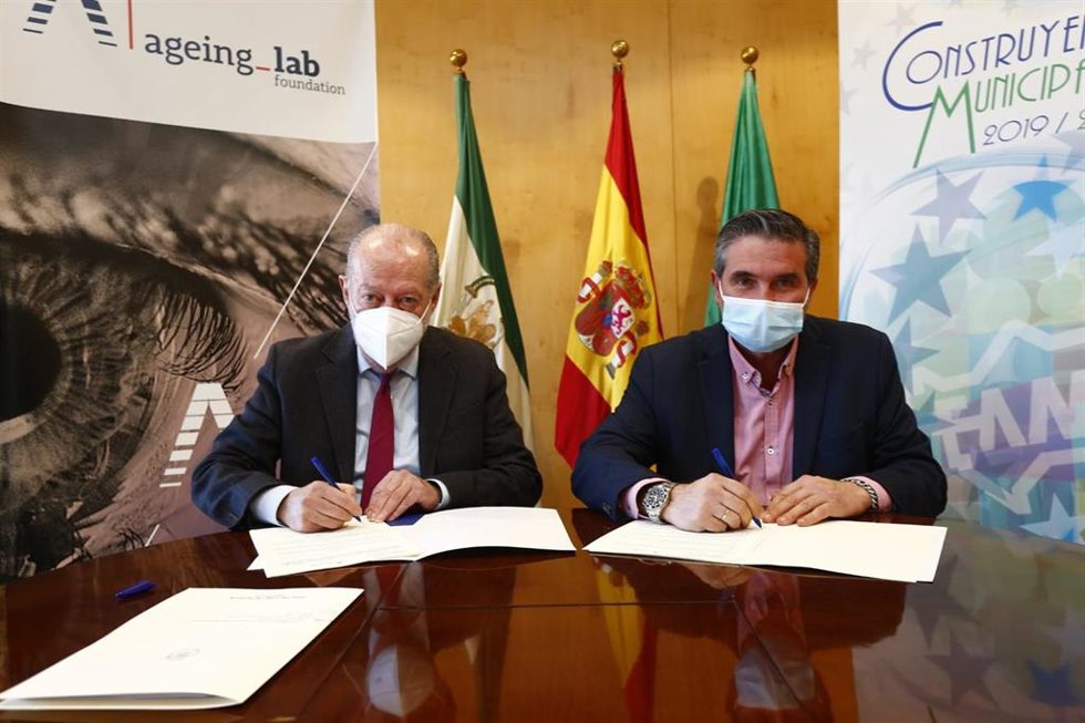Firma del acuerdo marco para la colaboración en materia de economía del cuidado entre la FAMP y Fundación Ageing Lab