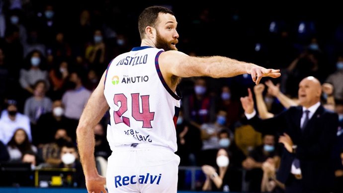 Matt Costello con Bitci Baskonia