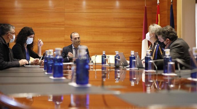 Reunión de la Mesa de las Cortes.