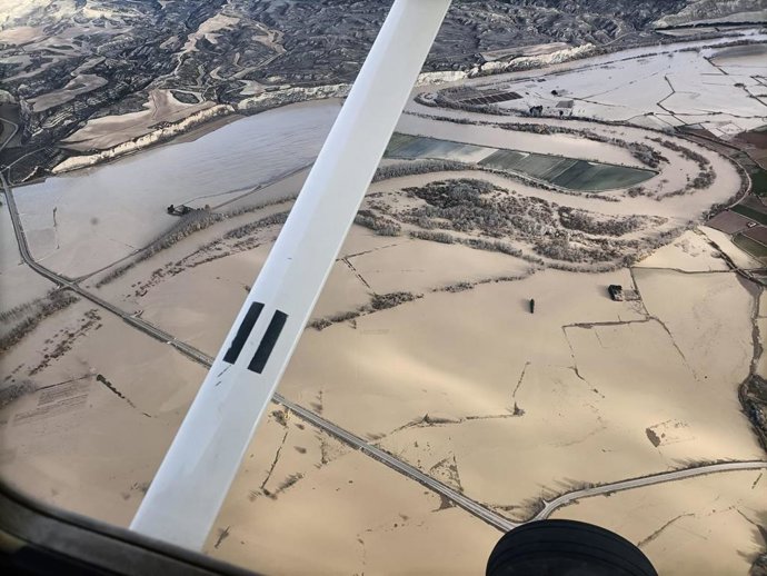 La crecida del Ebro en Boquiñeni y Pradilla (Zaragoza), vista desde el aire.