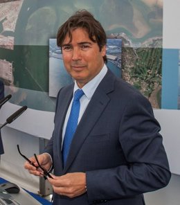 Archivo - El expresidente de la Autoridad Portuaria de Santander y nuevo director general corporativo de CTC, Jaime González