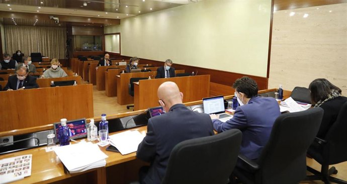 Comisión presupuestos Cortes C-LM