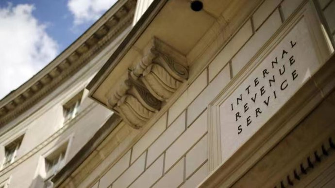 In America, paying taxes is optional if you're a billionaire