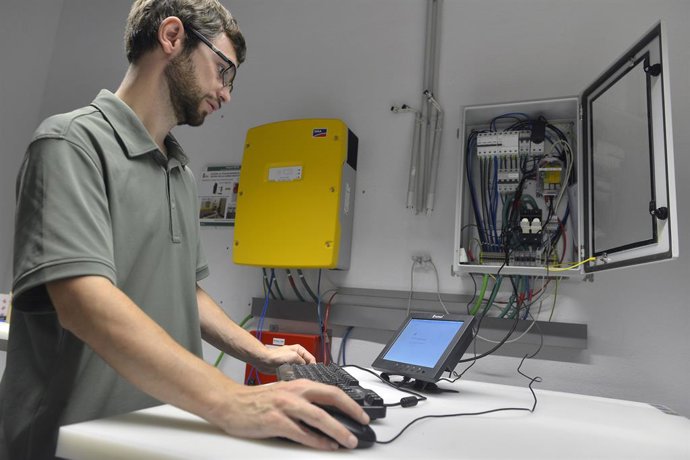 Battech ensaya el uso de baterías para una nueva línea de herramientas para la construcción de RUBI GROUP