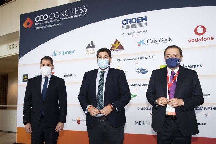 El presidente de la Comunidad, Fernando López Miras, durante la inauguración en Murcia del II Fórum sobre Liderazgo Empresarial y Directivo 'CEO Congress'