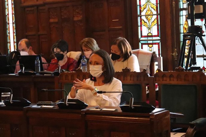 Comparecencia de la consejera de Derechos Sociales y Bienestar, Melania Álvarez, y su equipo en la Junta General del Principado.