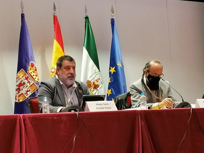 El secretario autonómico de Sectores Productivos y Memoria Democrática, Jesús Jurado, durante en el primer Foro de Gobiernos Locales y Autonómicos y Memoria Democrática.