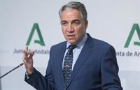 Bendodo advierte a Espadas: "Cuando dice que se va y no se va es más difícil construir una alternativa"