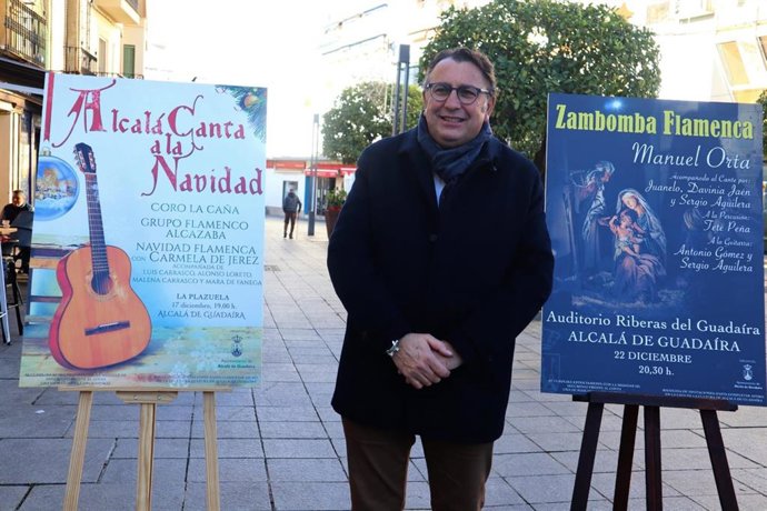 El delegado de Fiestas Mayores del Ayuntamiento de Alcalá de Guadaíra, Enrique Pavón, ha presentado los espectáculos flamencos de Navidad.