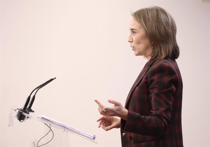 La portavoz parlamentaria del PP, Cuca Gamarra, interviene en una Junta de Portavoces en el Congreso de los Diputados, a 14 de diciembre de 2021, en Madrid, (España).