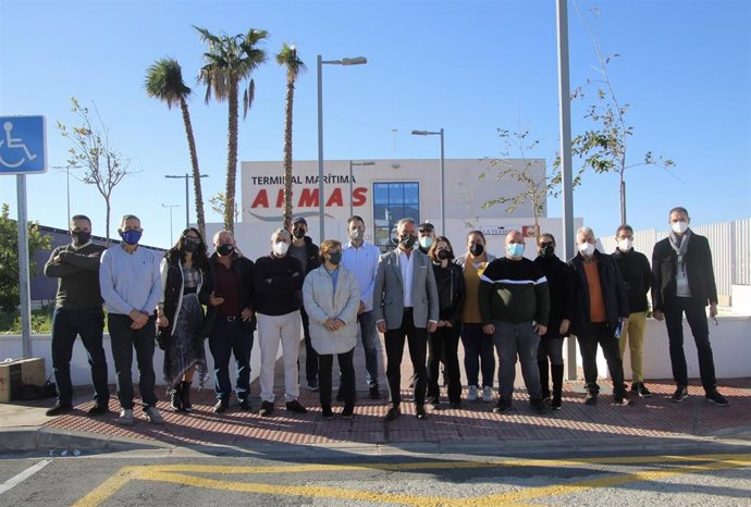 Desayuno con los medios de la costa