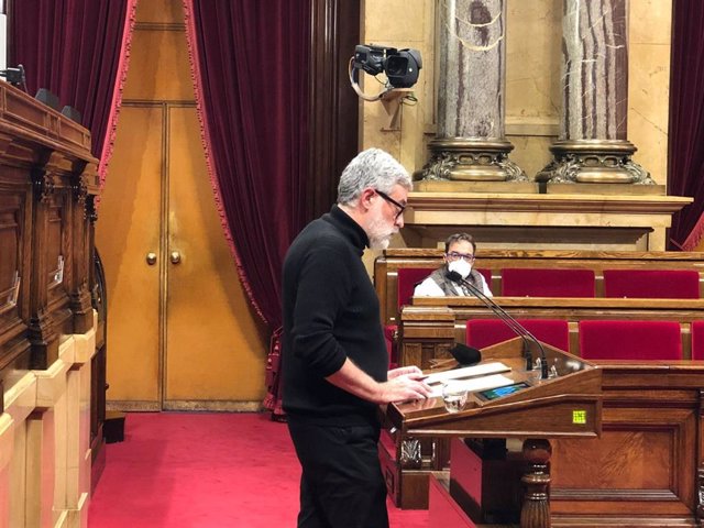 El diputat de la CUP al Parlament Carles Riera en el ple monogràfic de salut mental